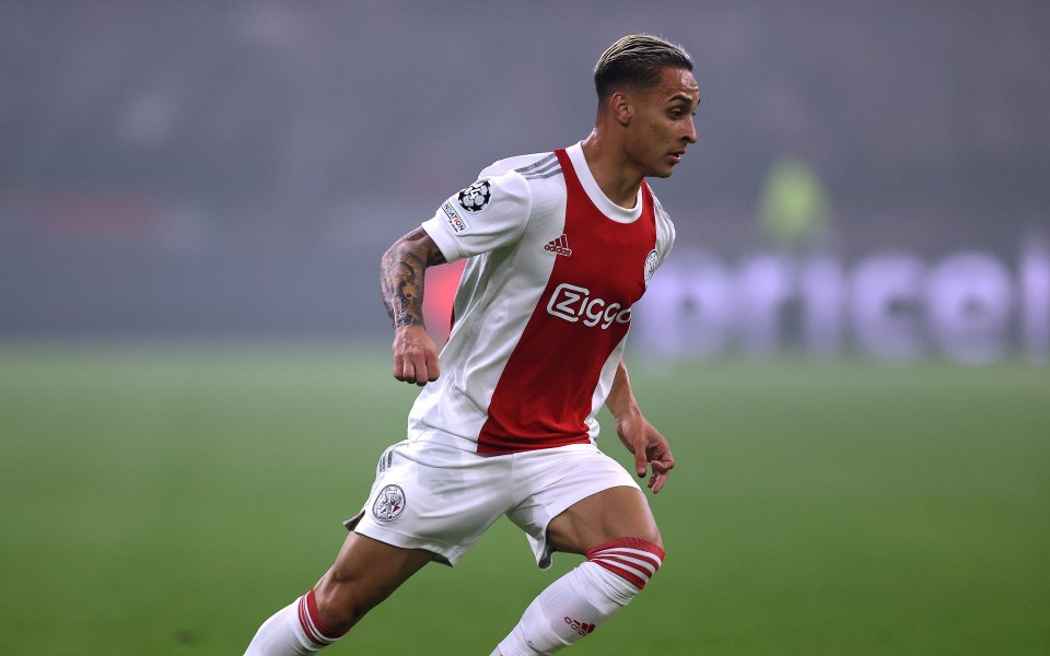 Старши треньорът на Алфред Шрьодер Аякс остави звездата си Антъни