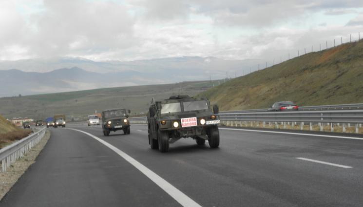 военни - ВНИМАНИЕ: Колони с военна техника тръгват по пътищата