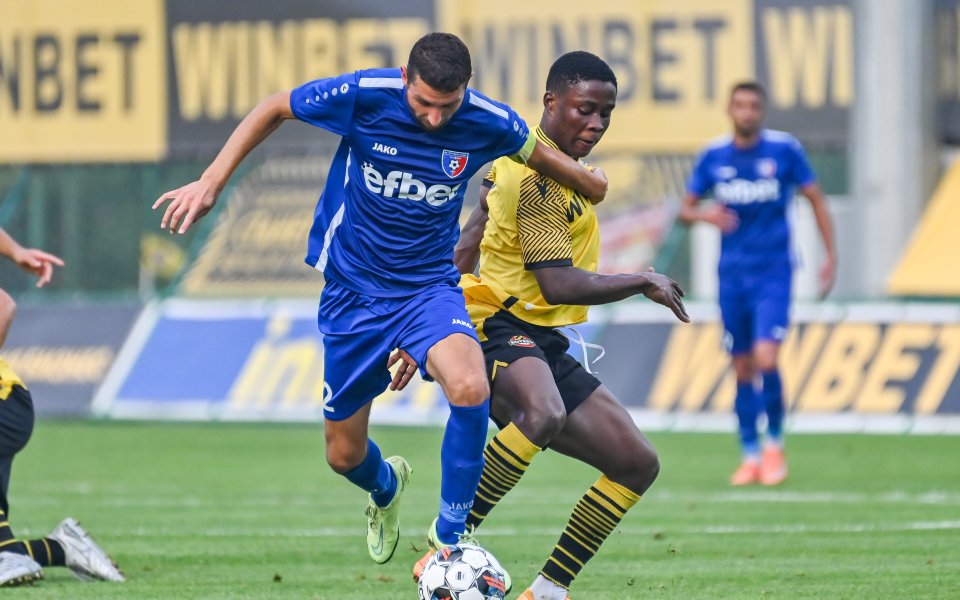 Шестият кръг във Втора професионална лига продължава с още два