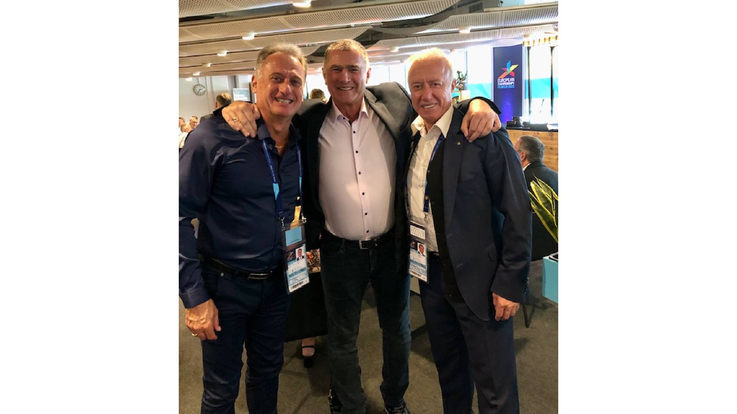 Добромир Карамаринов