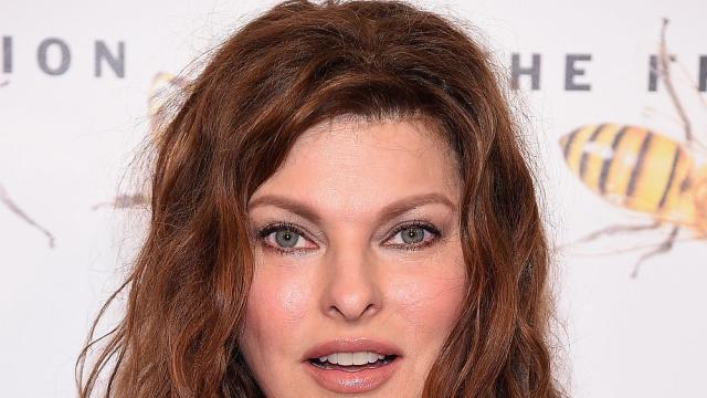 Линда Еванджелиста пред Vogue: Не съм Наоми, бях забравена (ВИДЕО/СНИМКИ)