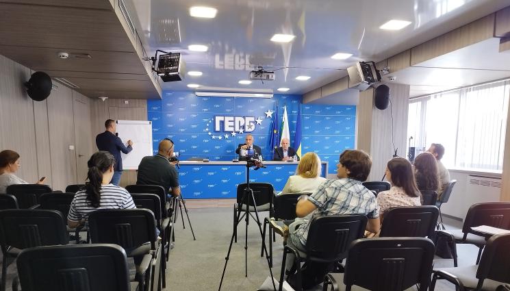 а - РАЗКРИТИЯ ЗА СДЕЛКИ: ГЕРБ със сигнал до МВР и ДАНС, ПП купували газ от 