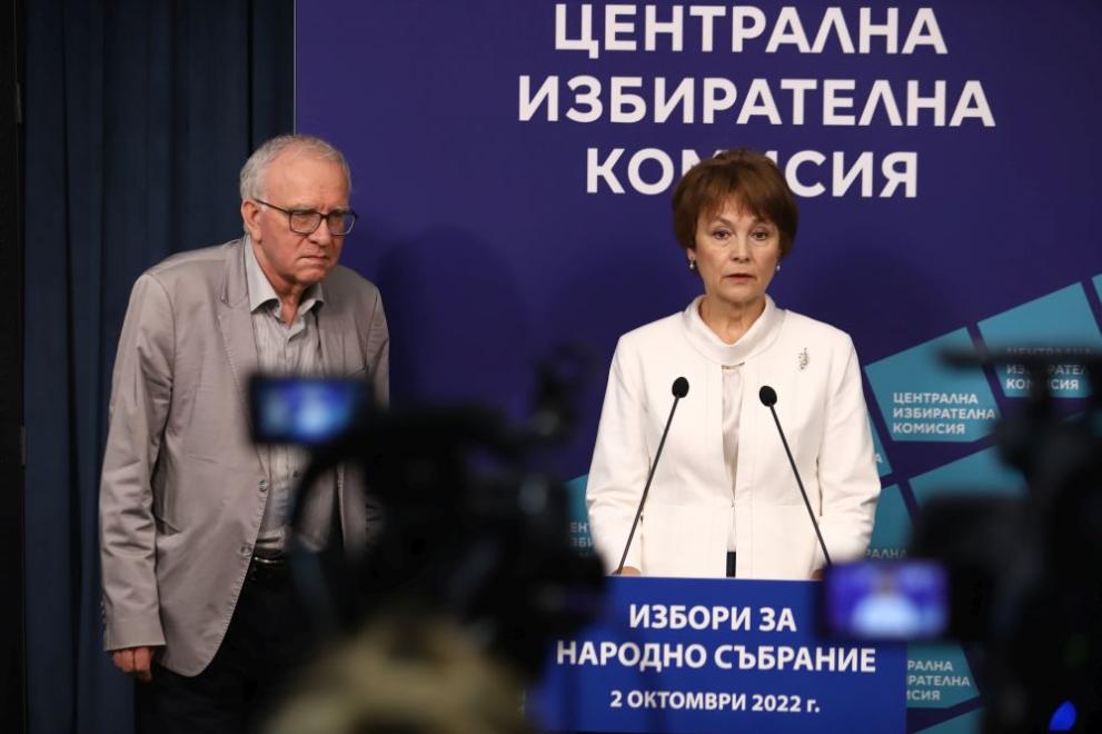 10 993 са машините за гласуване, предвидени за предсрочните парламентарни