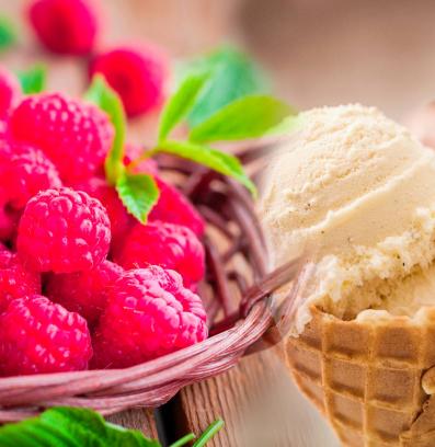 малини и сладолед