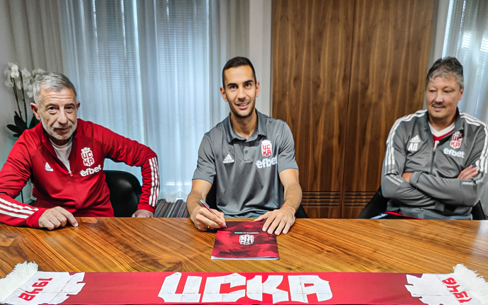 Един от водещите играчи на ЦСКА 1948 - Ивайло Чочев,