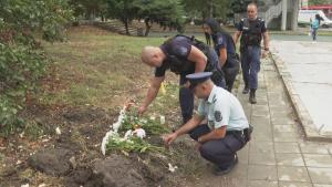 Бургас се прощава с двамата полицаи които загинаха в катастрофа