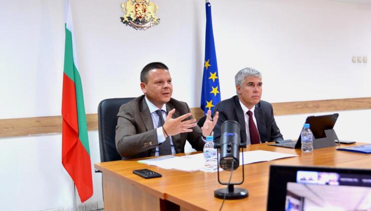 Христо Алексиев - Служебната власт пред Брюксел: България няма да води разговори за нови договори с