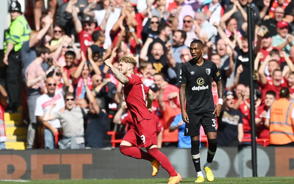 Младата звезда на Ливърпул Харви Елиът не успя да сдържи