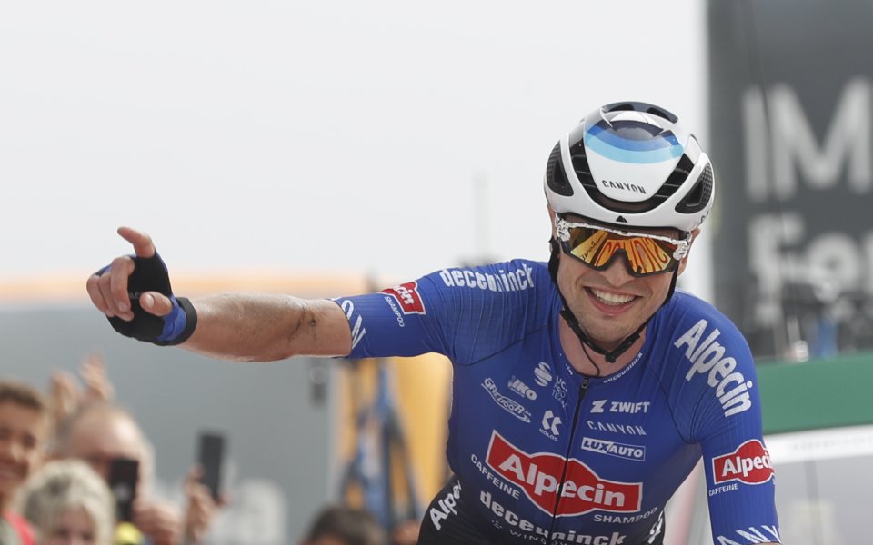 Джeй Вайн постигна втора етапна победа в Обиколката на Испания