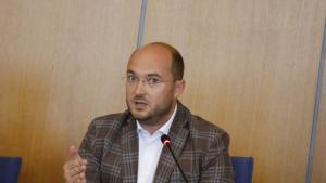 Председателят на Столичния общински съвет Георги Георгиев представя предложените от