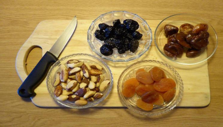 рецепти - Апетитни скариди по сицилиански и ароматни сушени мариновани сливи