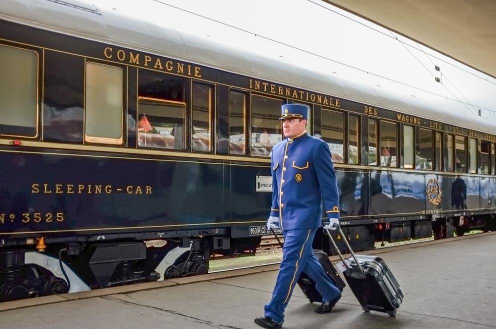 Бурята по границата спря и легендарния влак Ориент Експрес, съобщава .