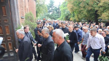 Камен Костадинов поклонение