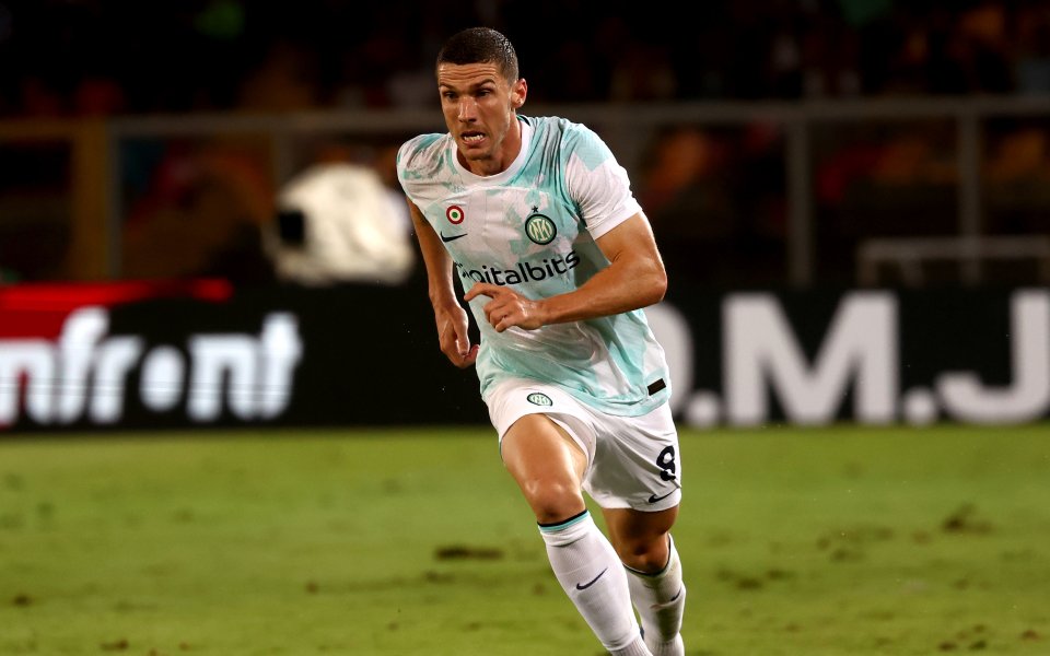 Байер Леверкузен води преговори с Интер за трансфера на Робин