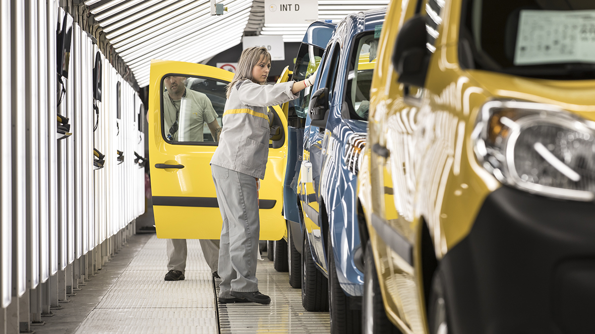 Renault производство завод