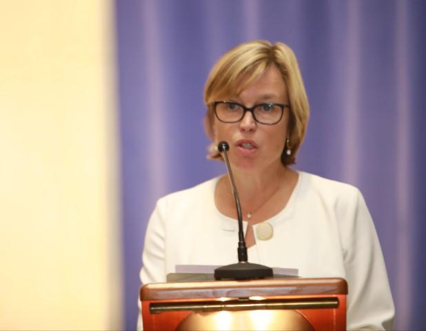 Директорът на Европол Катрин Де Бол на посещение в България