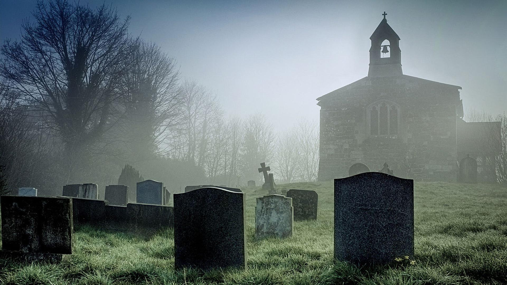 Гроб след гроб в гробището в източния танзанийски град Морогоро