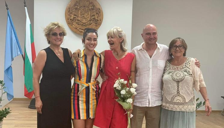 Халваджиян - ВЪПРОС НА ИЗБОР: Халваджиян подписа в червено