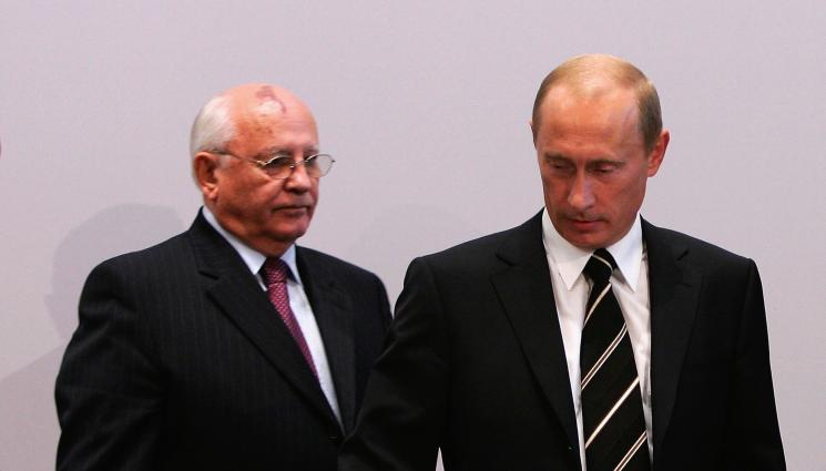 Путин - ЗАРАДИ НАТОВАРЕН ГРАФИК: Без Путин на погребението на Горбачов