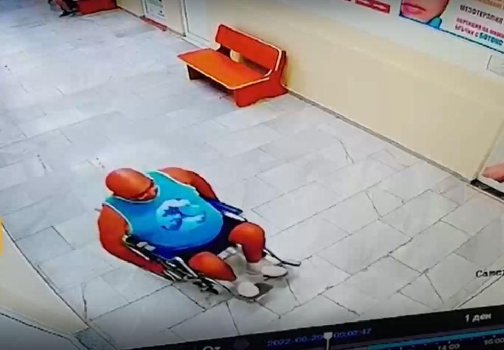 Мъж се престори на човек с увреждания, за да открадне