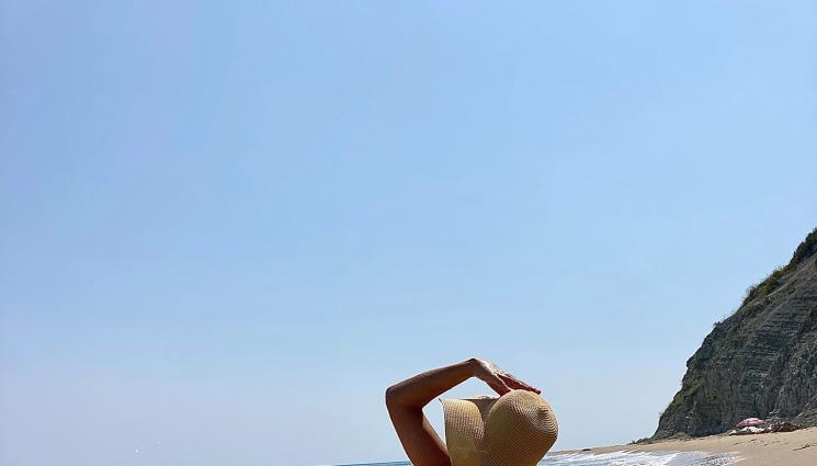 монна - ЗАГАДКА: Монна спука гума