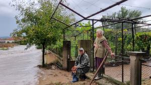 Всички хора чиито домове пострадаха от наводненията в Карловско са