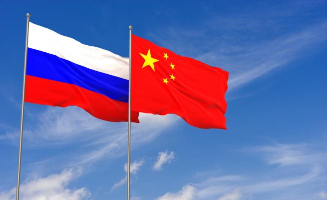The Telegraph: Китай помага за въоръжаването на Русия с хеликоптери и дронове