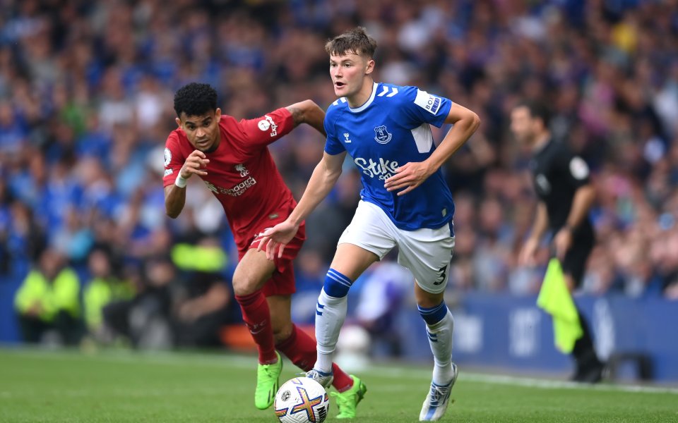 Вече изминаха шест кръга от английския футболен елит, а в