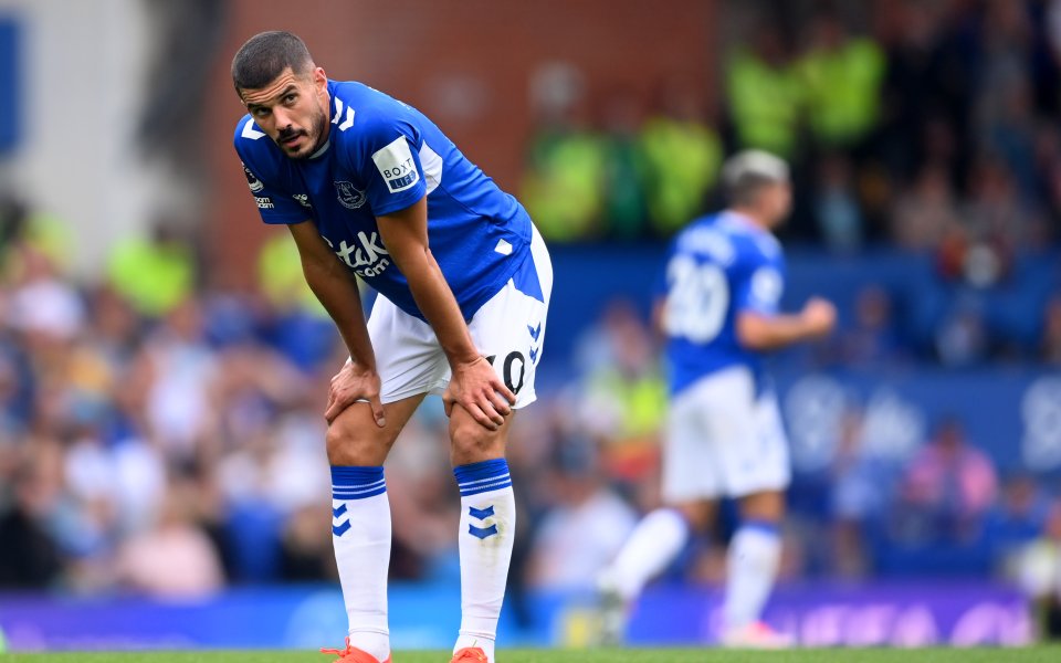 Отборите на Евертън и Ливърпул излизат един срещу друг в