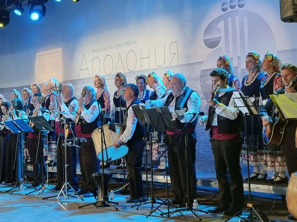Национален фолклорен ансамбъл „Филип Кутев” празнува 70-годишнина