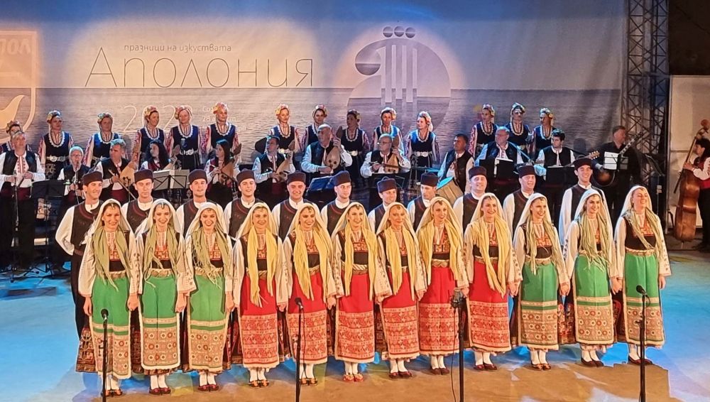 Национален фолклорен ансамбъл „Филип Кутев” празнува 70-годишнина