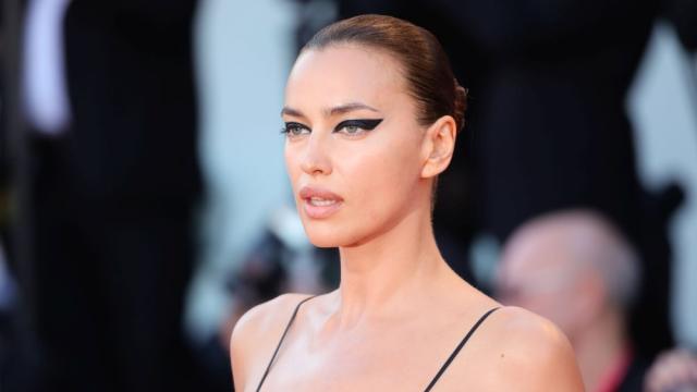 По-гореща от всякога: Ирина Шейк покори Венеция (СНИМКИ)