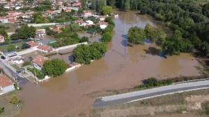 Най големите щети са нанесени на инфраструктурата в община Карлово след