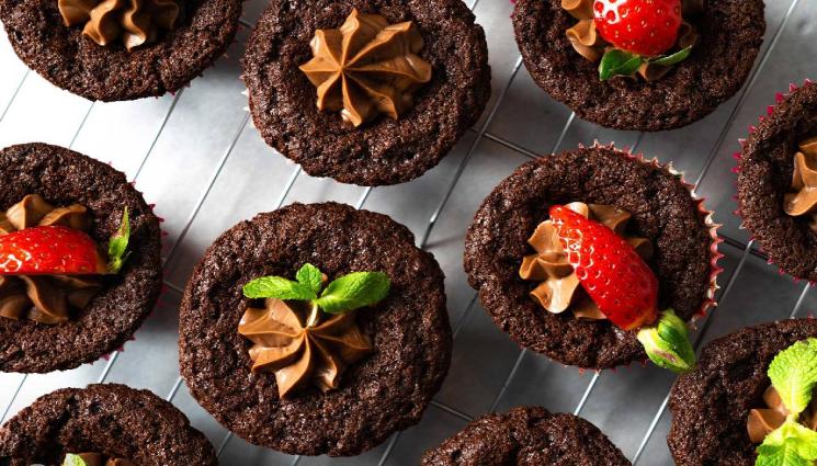 рецепти - Гответе с matekitchen.com: Пухкави шоколадови къпкейкове