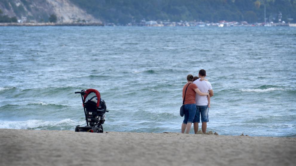 При взетите проби от морската вода от 30 зони по
