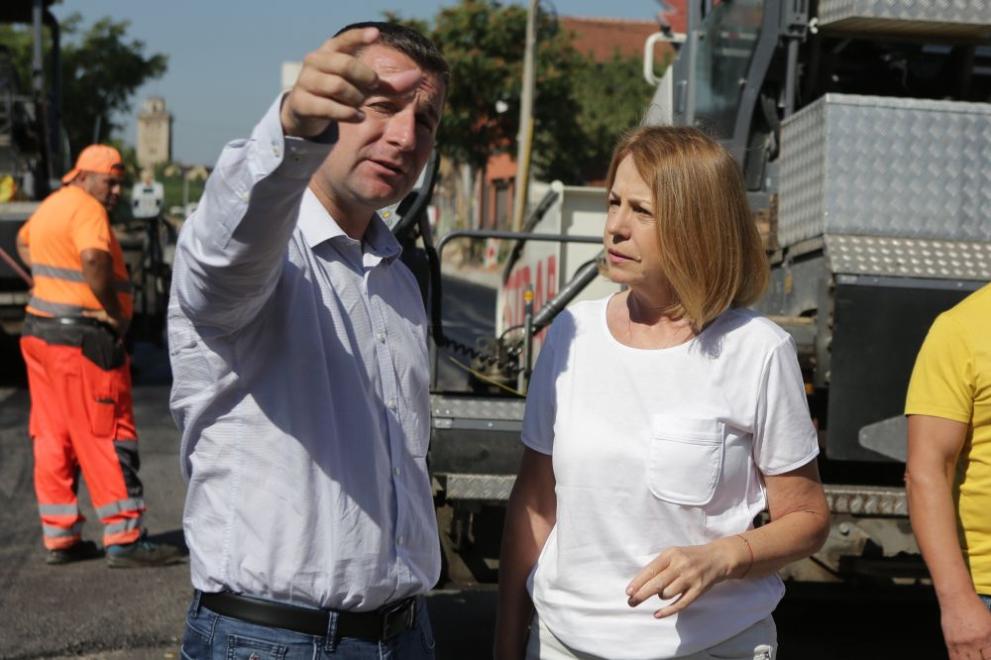  Йорданка Фандъкова бул. Първа българска войска 