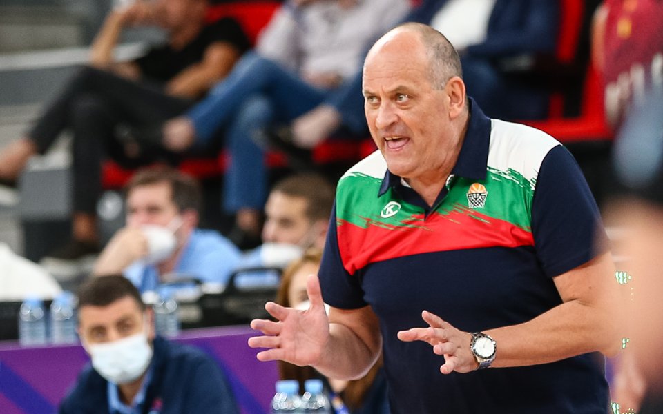 Старши треньорът на националния тим на България по баскетбол за