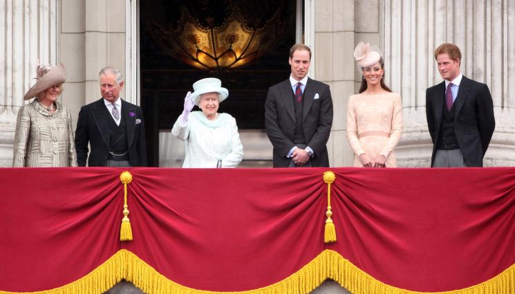 Елизабет - СЛЕД ЛЕКАРСКИТЕ ОПАСЕНИЯ: Наследниците на короната при Елизабет II