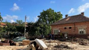 След десет дни битка с щетите от наводнението в Карловско