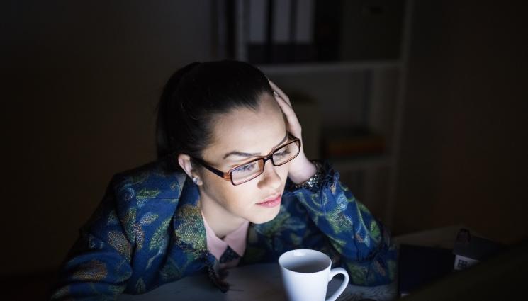 учител - Заради бъг в системата на МОН: Фалстарт с електронния дневник