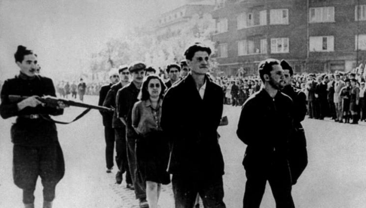 БКП - БКП гонела поповете от гробищата