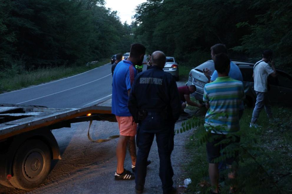 Катастрофа е станала на подбалканския път край Челопеч в посока