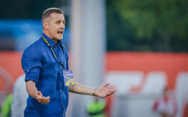 Треньорът на Локомотив София Станислав Генчев призна че въпреки кадровите