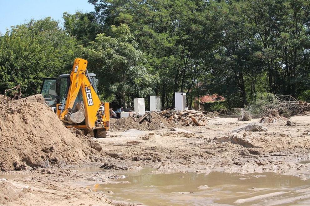 Възстановено е електрозахранването в пострадалите от наводнението села, съобщиха от