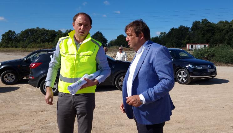 Шишков - ПЪЛНА ШАШМА: Незаконно е строителството на на 4 и 5 Лот на „Хемус“, а за 7 и 8 няма и трасе