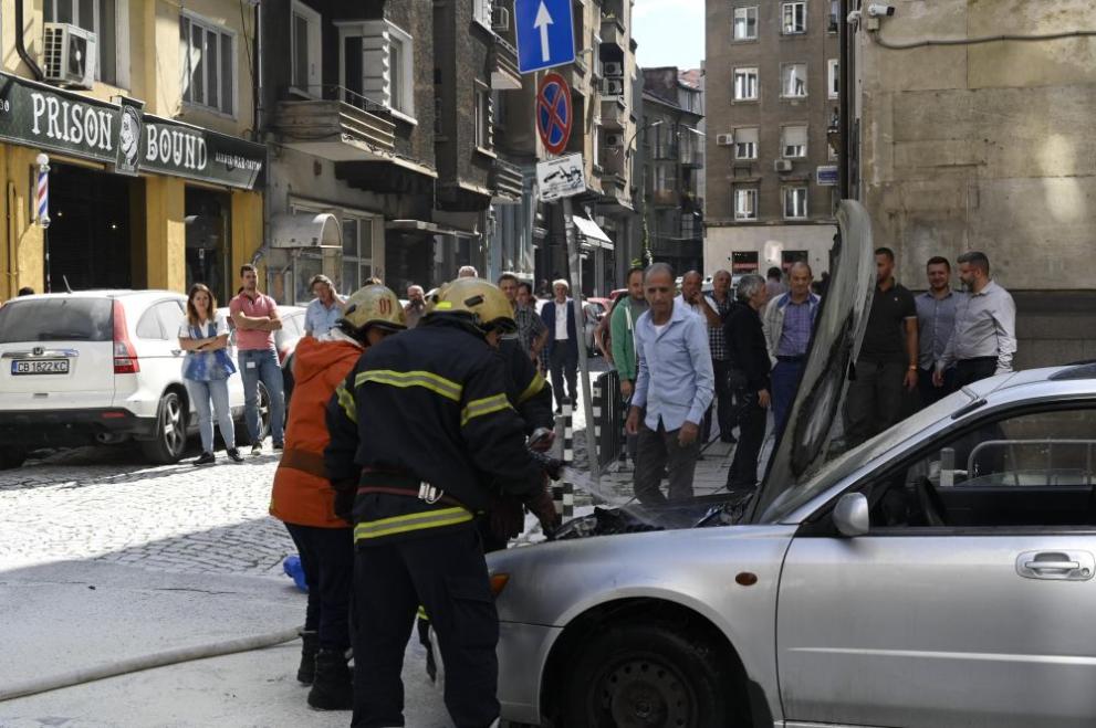  автомобил гори 