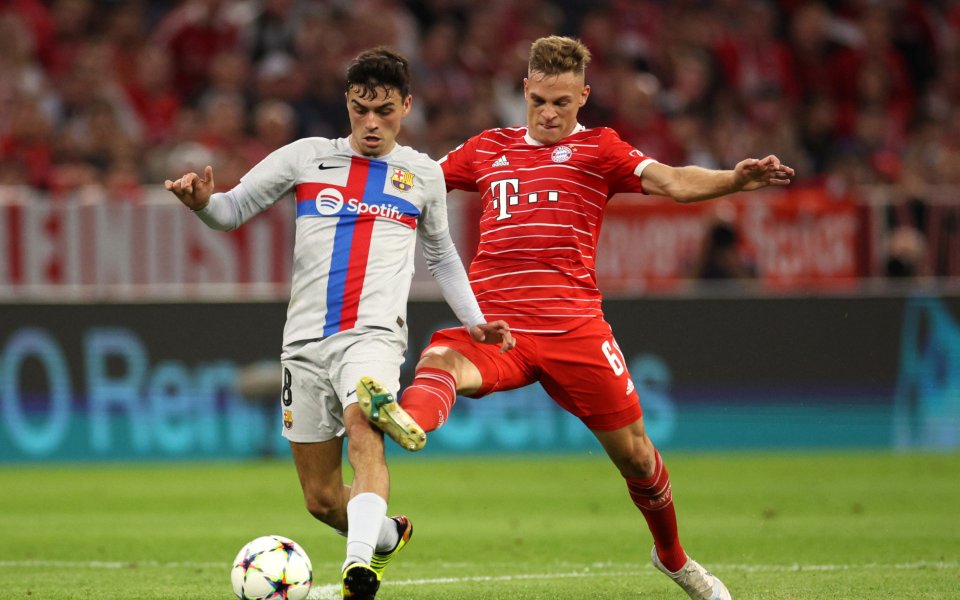 Байерн Мюнхен и Барселона играят при 2:0 в най-интригуващия мач