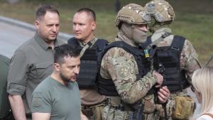 Украинският президент Володимир Зеленски поиска от европейските лидери оръжия за