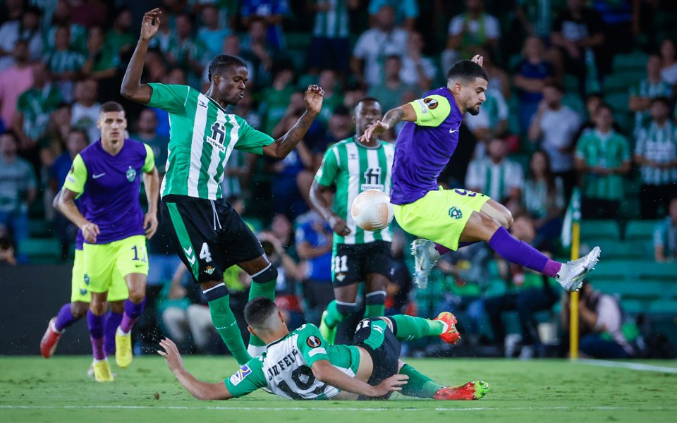 Българският шампион Лудогорец приема испанския Бетис в пореден мач от