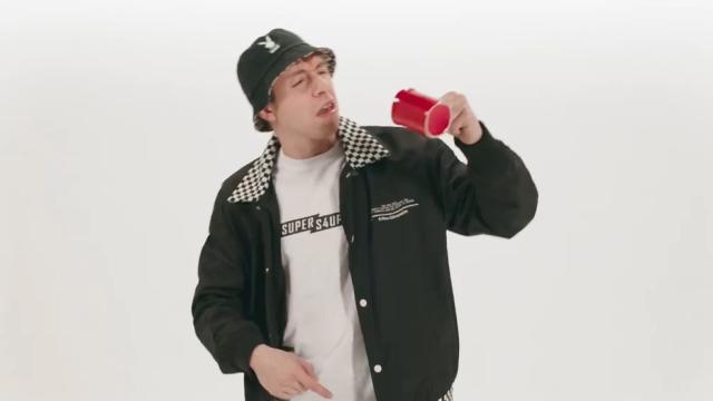 Homelesz „има човек“ на сцената пред НДК, където ще пее от сърце за всички, които искат да изживеят активни „Моменти“ заедно